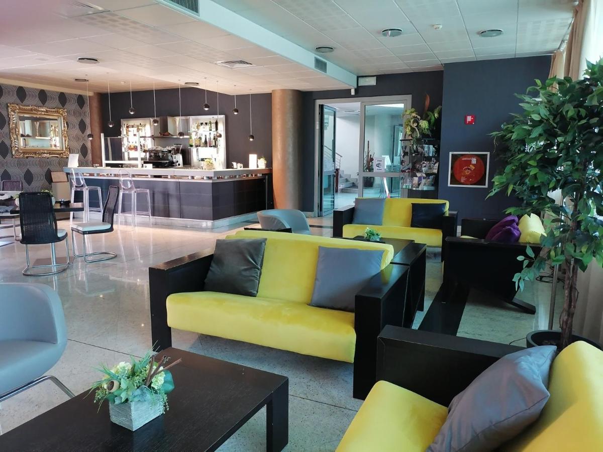 Hotel Parisi Nichelino Eksteriør bilde